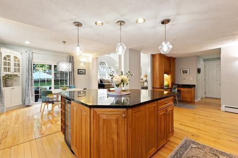 237 Forest St, Reading, MA 01867 photo 18