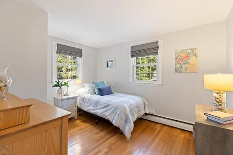 237 Forest St, Reading, MA 01867 photo 32