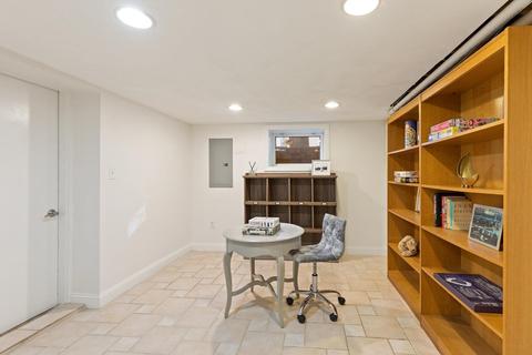 237 Forest St, Reading, MA 01867 photo 25