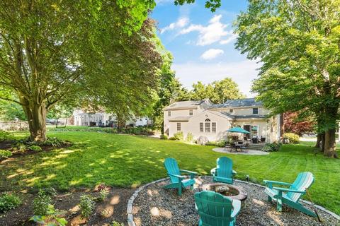 237 Forest St, Reading, MA 01867 photo 42