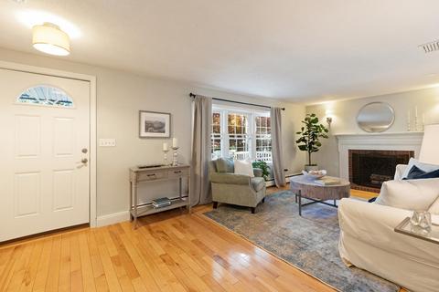237 Forest St, Reading, MA 01867 photo 9
