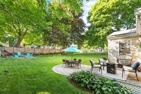 237 Forest St, Reading, MA 01867 photo 37