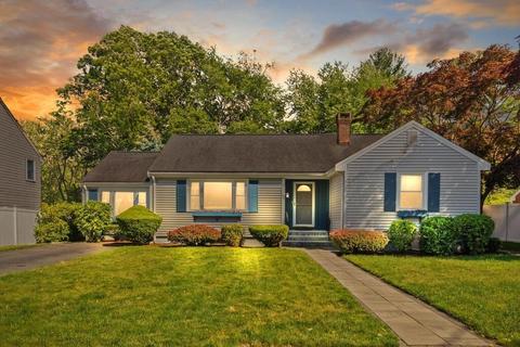 38 Bartons Ln, Milton, MA 02186 photo 3