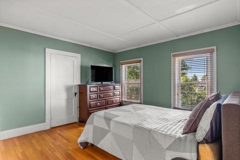 65 Perkins St, Gloucester, MA 01930 photo 21