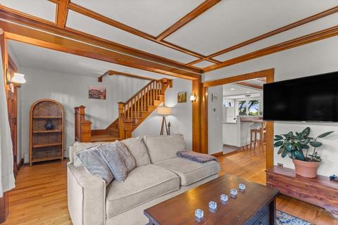 65 Perkins St, Gloucester, MA 01930 photo 17