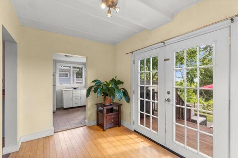 65 Perkins St, Gloucester, MA 01930 photo 5