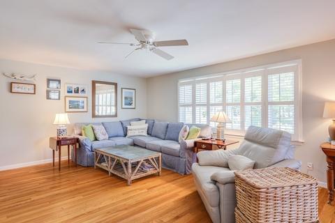 3 Elliot Rd, Mashpee, MA 02649 photo 5