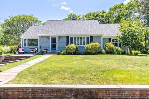 3 Elliot Rd, Mashpee, MA 02649 photo 2