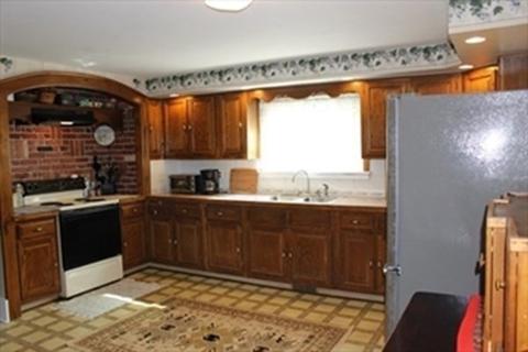 34 Bacon St, Orange, MA 01364 photo 5