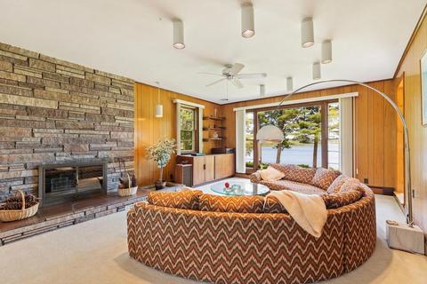 602 Elm St E, Raynham, MA 02767 photo 8