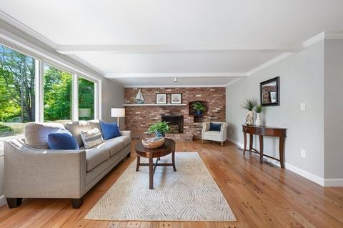 99 Bernard Cir, Barnstable, MA 02632 photo 4