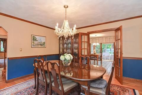 26 Parkvale Rd, Needham, MA 02492 photo 8