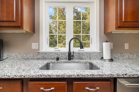 29 King Philip Path, Mendon, MA 01756 photo 14