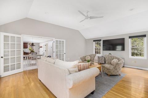 29 King Philip Path, Mendon, MA 01756 photo 8