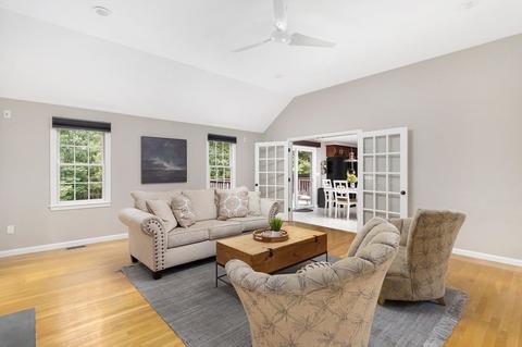29 King Philip Path, Mendon, MA 01756 photo 7