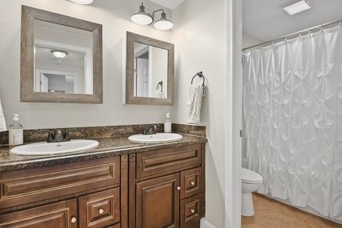 1 Bittersweet Blvd, Worcester, MA 01607 photo 17