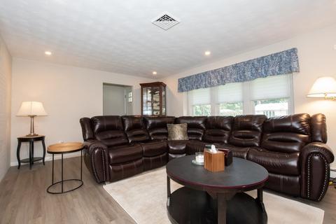 17 Wentworth Rd, Canton, MA 02021 photo 7