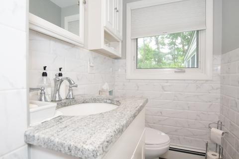 17 Wentworth Rd, Canton, MA 02021 photo 11