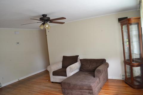 736 Bradley Rd, Springfield, MA 01109 photo 5