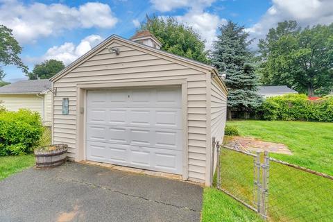 12 Jean Dr, Springfield, MA 01104 photo 4
