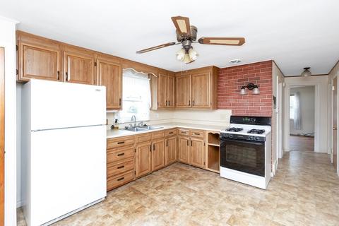 12 Jean Dr, Springfield, MA 01104 photo 7