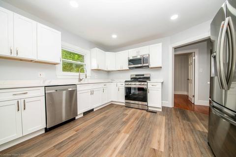 21 Bardsley St, Acushnet, MA 02743 photo 7