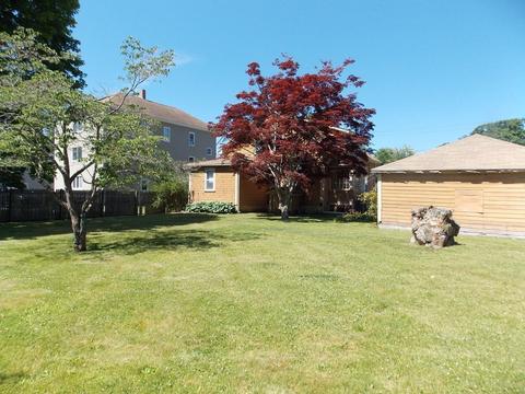 5 Eddy St, Webster, MA 01570 photo 3