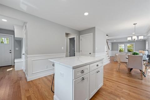 8 Shepard St, Marblehead, MA 01945 photo 11