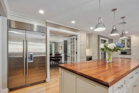 195 S Pleasant, Hingham, MA 02043 photo 4