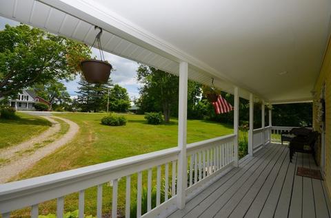 9 Singletary Ave, Sutton, MA 01590 photo 3