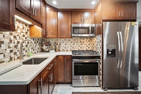 56 Dimmick St, Springfield, MA 01109 photo 28