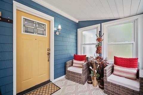 56 Dimmick St, Springfield, MA 01109 photo 7