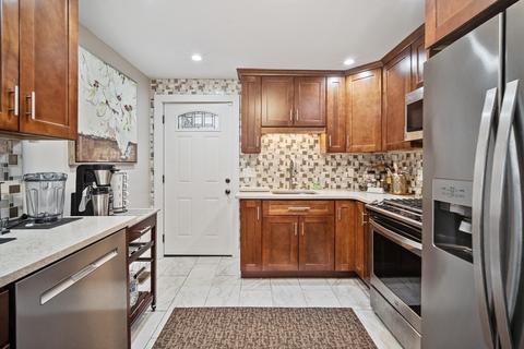 56 Dimmick St, Springfield, MA 01109 photo 27