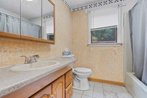 5 Hebert Rd, Spencer, MA 01562 photo 13