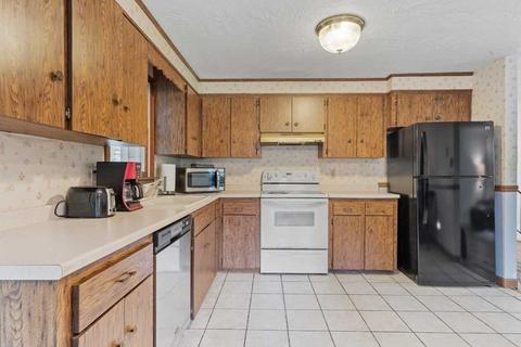 5 Hebert Rd, Spencer, MA 01562 photo 8