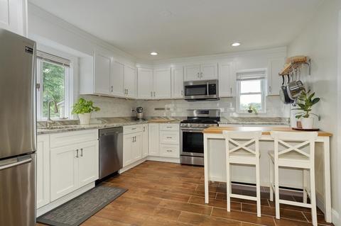 154 Washington St, Dedham, MA 02026 photo 3