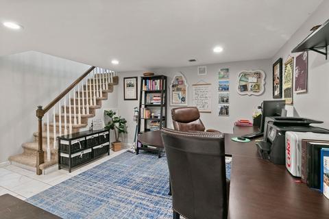 23 Hillside Dr, Springfield, MA 01118 photo 17