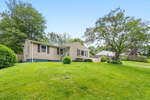 23 Hillside Dr, Springfield, MA 01118 photo 2