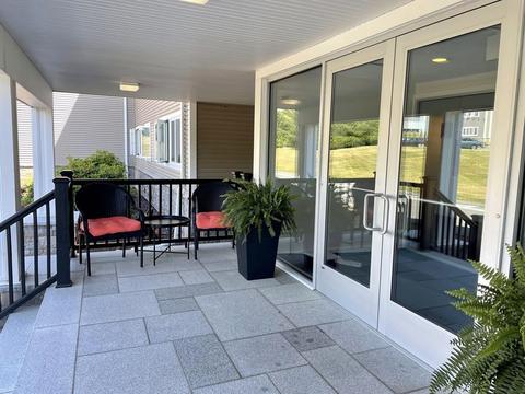 38 Dunham Rd #202, Beverly, MA 01915 photo 2