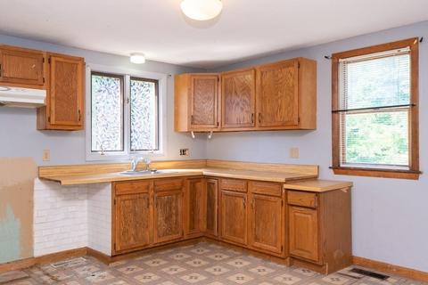 7 Pleasant Ave, Danvers, MA 01923 photo 10