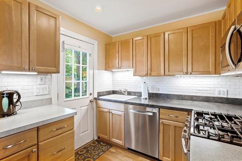 4 Bellevue Ter, Maynard, MA 01754 photo 9
