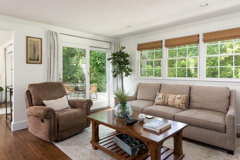 7 Sand Dollar Ln, Mashpee, MA 02649 photo 13
