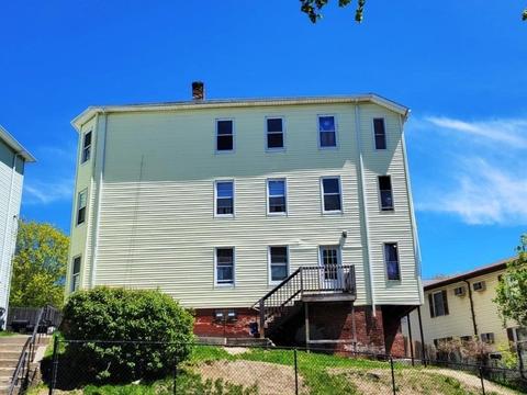 225 Vernon St, Worcester, MA 01607 photo 3