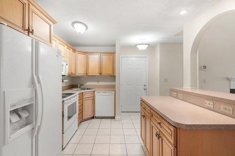 750 Brookside Dr #E, Andover, MA 01810 photo 5