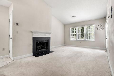 750 Brookside Dr #E, Andover, MA 01810 photo 8
