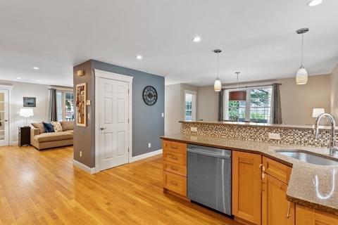 40 Brown St, Maynard, MA 01754 photo 8