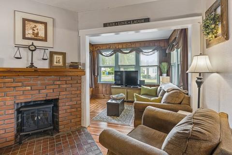 58 Webber St, Springfield, MA 01108 photo 4