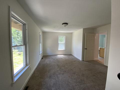 70 W Main St, Ware, MA 01082 photo 17