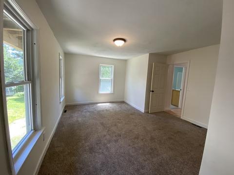 70 W Main St, Ware, MA 01082 photo 16