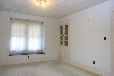 30 Standish St, Worcester, MA 01604 photo 10